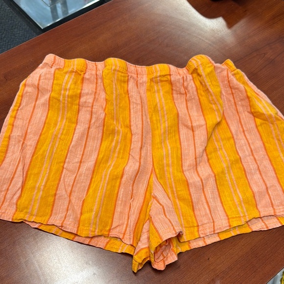 bp Pants - BP striped shorts M // 050711